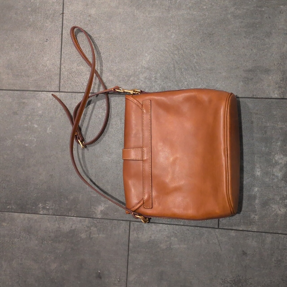 Dooney & Bourke Dottie Florentine Italian Leather Crossbody Bag - Picture 2 of 7